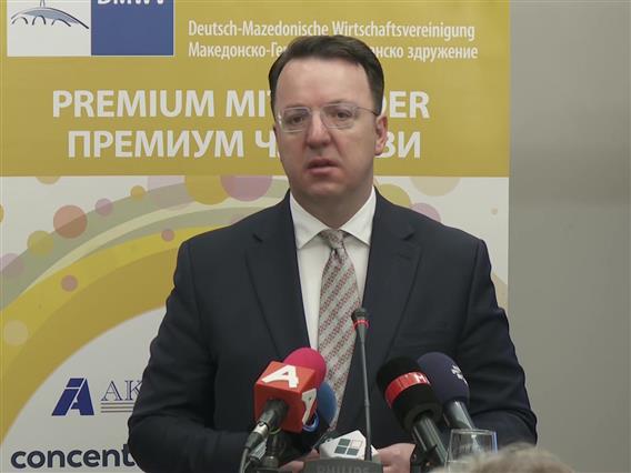 Николовски: Важно е да лобираме и билатерлно да го решиме проблемот со превозниците 