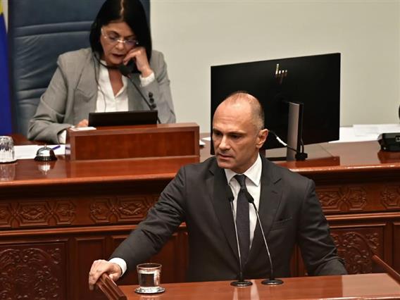 Филипче до Мицкоски: Ја почитувам функцијата ама тебе не – поради тоа како владееш и како го навредуваш народот