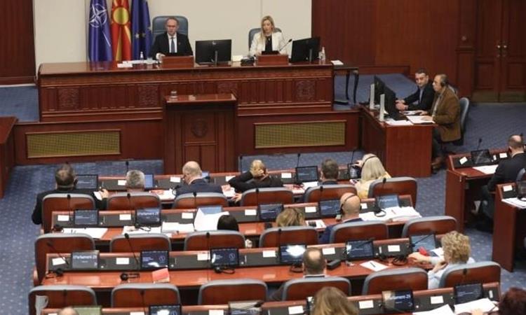 Собраниска седница за реконструкција на владата