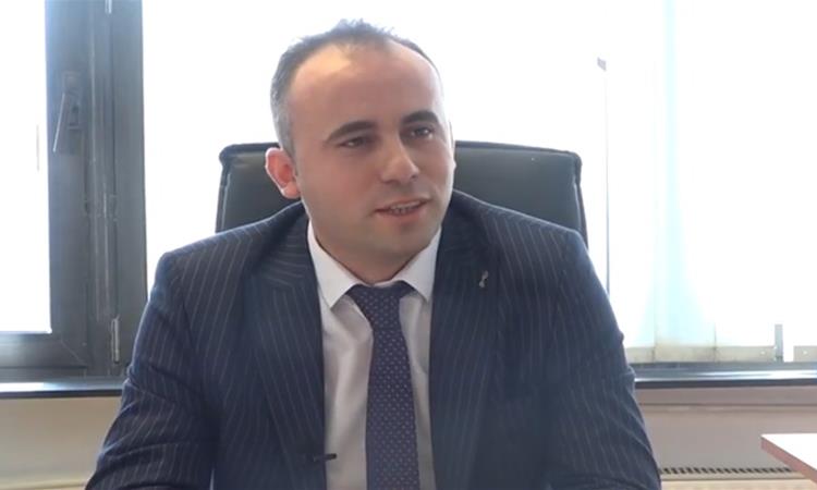 Полицијата го уапси Фехми Стафа за примање мито од 50.000 евра за да влијае кај судија