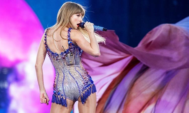 Тејлор Свифт бира венчаница инспирирана од легендарна холивудска актерка