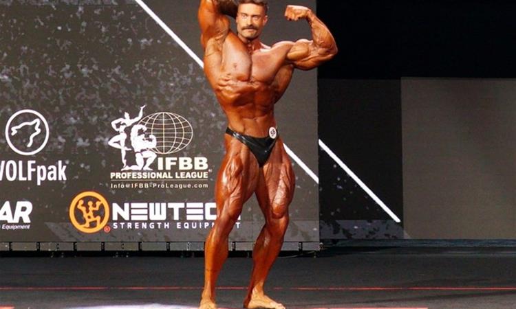 Шесткратниот Мистер Олимпија учи повторно да оди: Изгубив чувство за ритам (ВИДЕО)