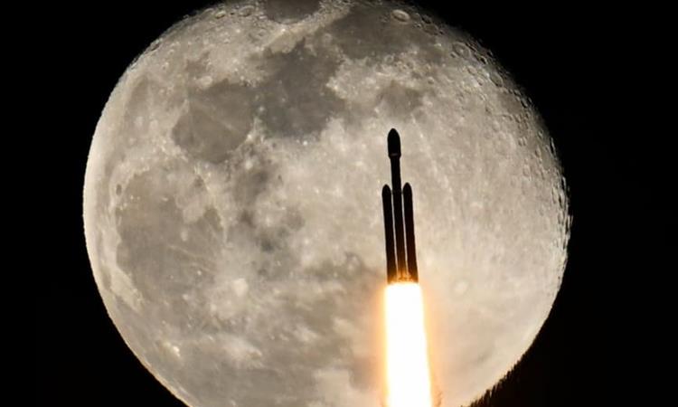 Потврдено: Италијански астронаут ќе оди на вселенска прошетка по Месечината 