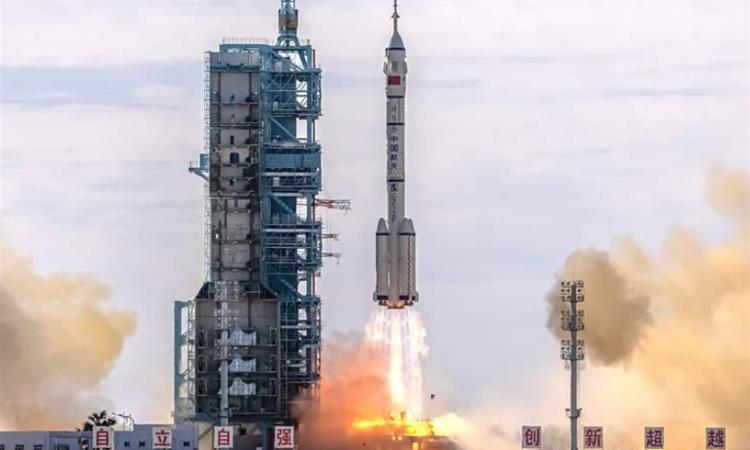 По одгледувањето ембриони од глувци во вселената, Кинезите се подготвени за следен чекор 