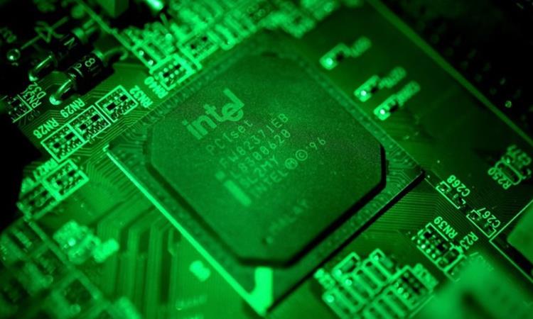 Интел постигна договор со Епл за производство на чипови 