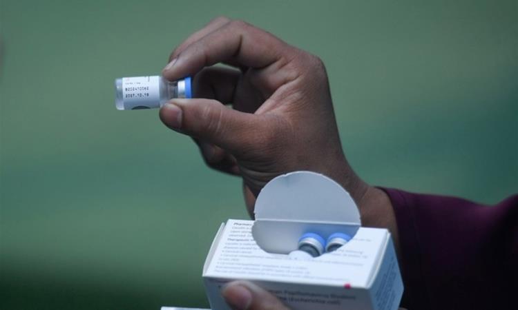 Вакцината против ХПВ ја искорени смртноста од рак на грлото на матката во Британија 