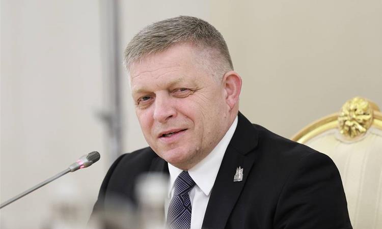 Словачкиот премиер Фицо е подготвен за преговори со Путин 
