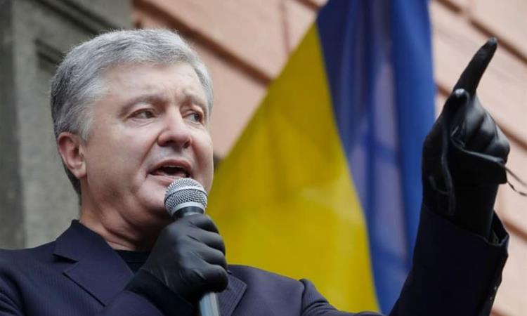 И Порошенко се откажа од орденот, што го добил од Полска- повика на смирување на тензиите 