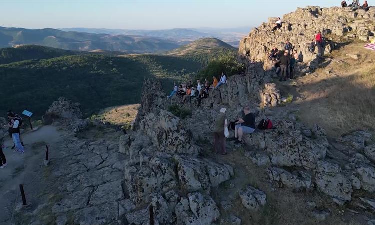 Магично утро во археолошкиот локалитет Кокино