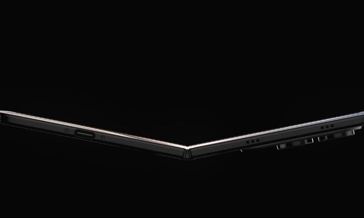 „Apple“ подготвува револуција: Сè што знаеме за преклопливиот „iPhone Ultra“ (ВИДЕО)