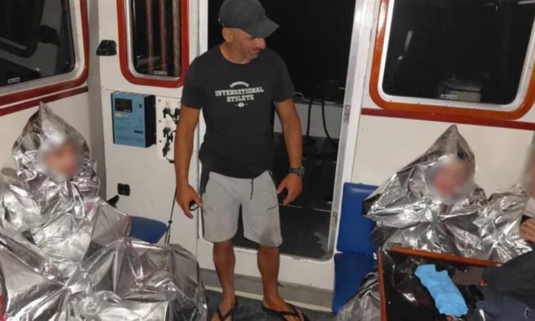 Драма во Јадранот во близина на Чањ: Две жени и четири деца се заглавија меѓу карпите 