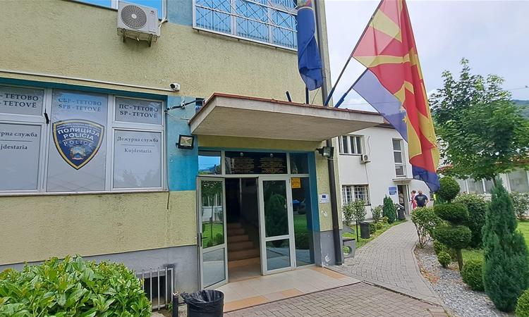 Во Тетово се уапсени 12 бугарски државјани