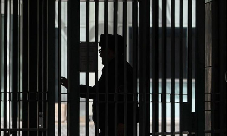 Британец призна дека ја дрогирал и силувал сопругата- им ја нудел и на десетина други мажи