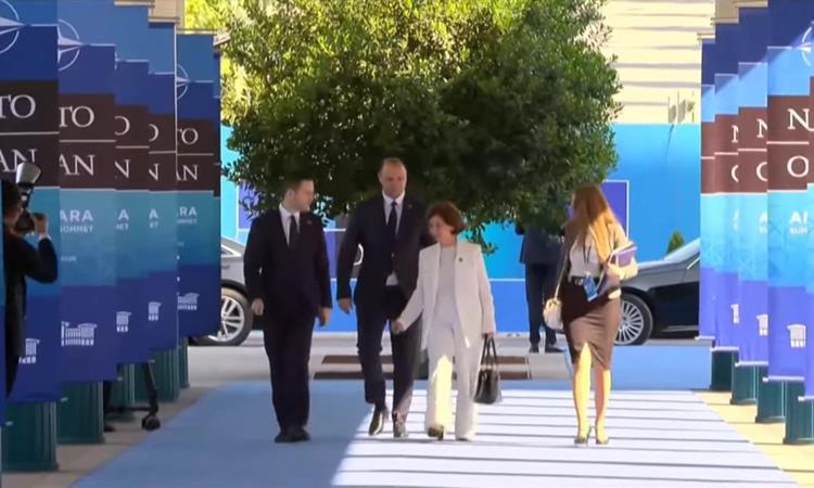 Сиљановска-Давкова на состанок на Северноатлантскиот совет на ниво на шефови на држави и влади во Турција