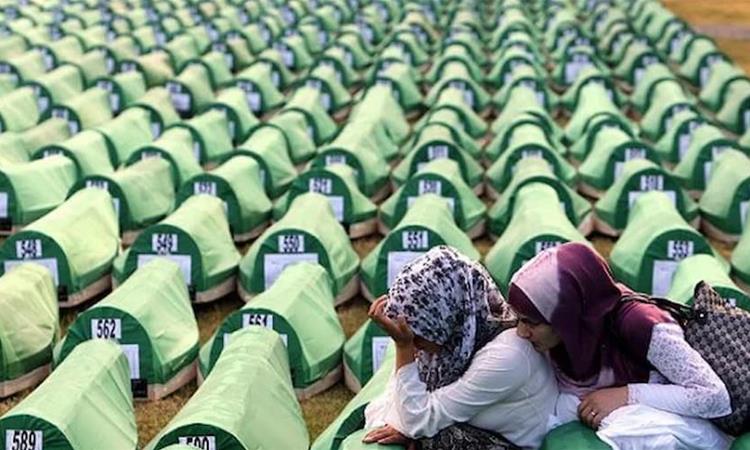 Триесет и една година по геноцидот во Сребреница - уште десет жртви погребани во поточари  