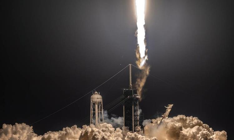 Непланиран удар- делови на ракетата на Маск би требало да удрат во Месечината 