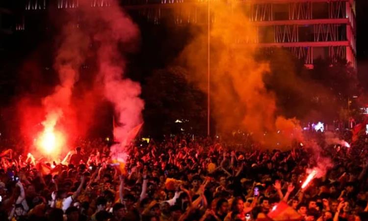 Уште една жртва на прославите во Шпанија по победата на СП, расте и бројот на повредени (ВИДЕО)
