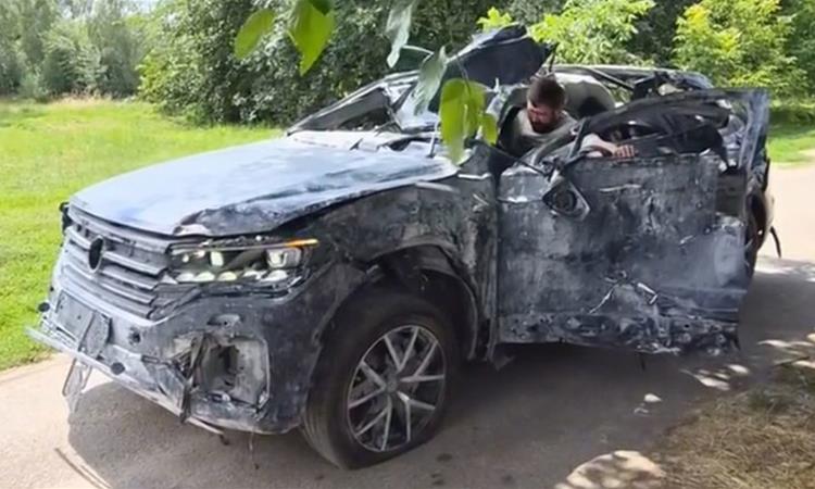 Уништен Туарег од Украина и натаму вози (ВИДЕО)