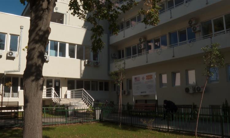 Скопјанец се бори за живот на респиратор: Прв тежок случај со западнонилска треска од домашен комарец