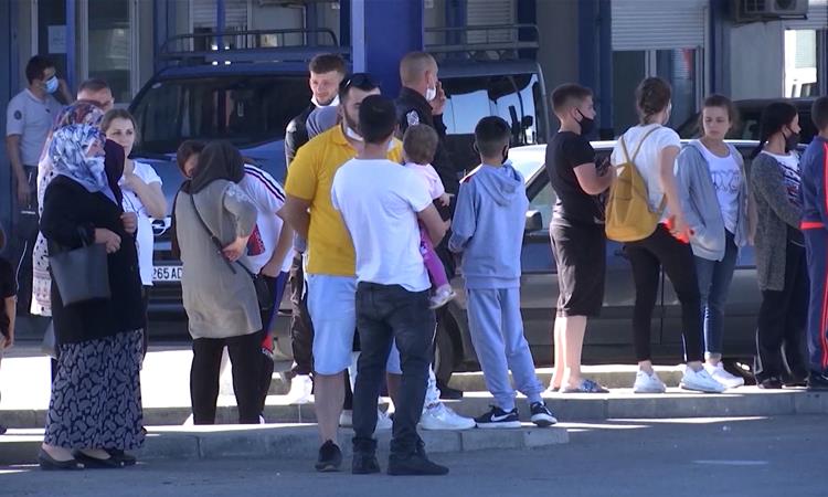 Системот за влез и излез од Шенген зоната ќе продолжи со флексибилност во текот на летниот пик