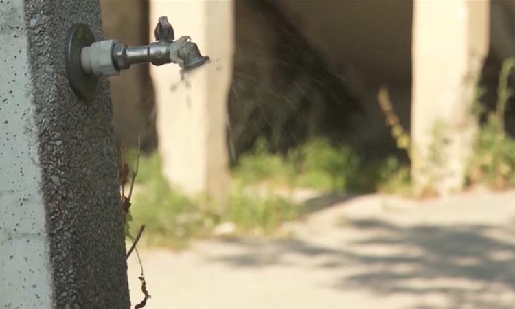 Водата во Гостивар и денеска тема на политички обвинувања