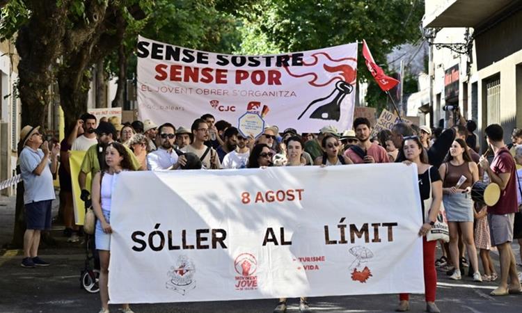 Протест на Мајорка против масовниот туризам