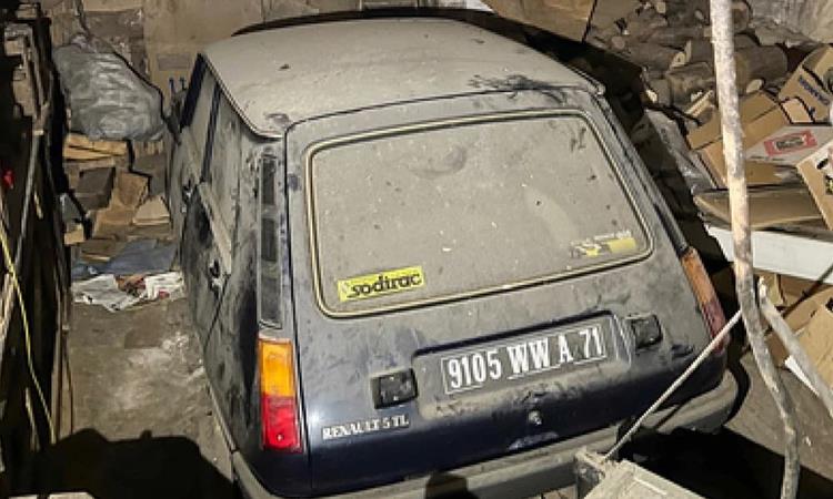 Таа купила автомобил, го паркирала и „заборавила“ на него 43 години (ФОТО)