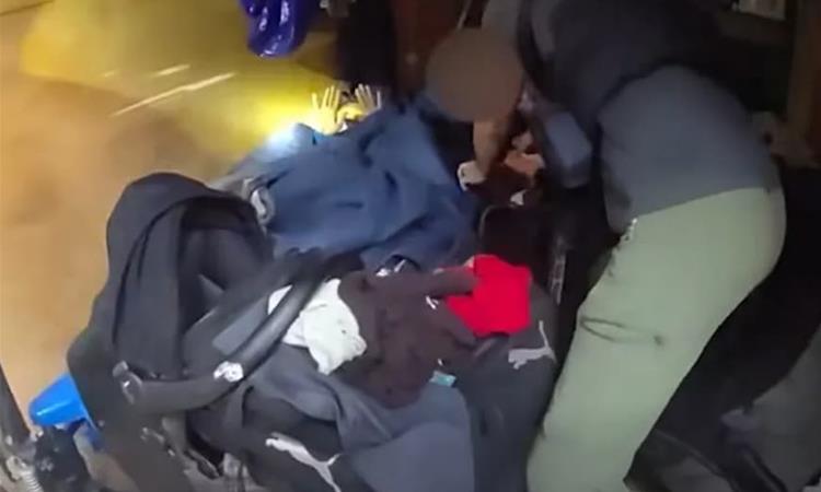 Драматична снимка од спасување киднапирани девојчиња во Атланта: Не мрдај или пукам! (ВИДЕО)