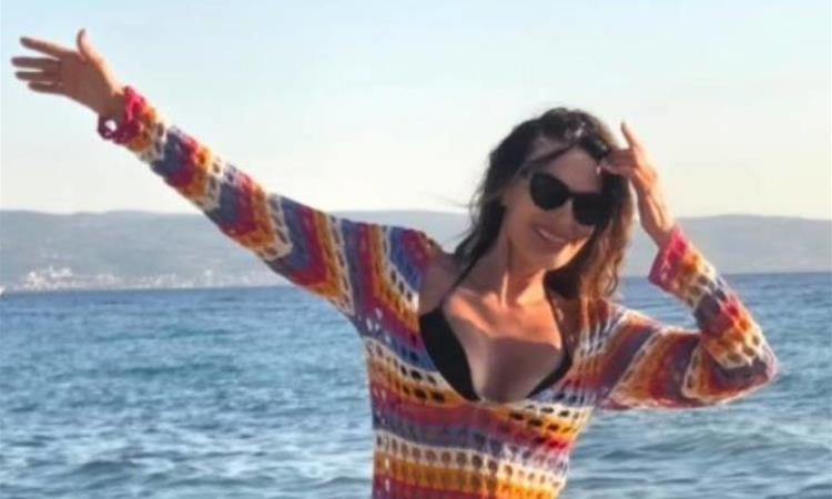 Најубавата жена во поранешна Југославија позираше во бикини (ФОТО)