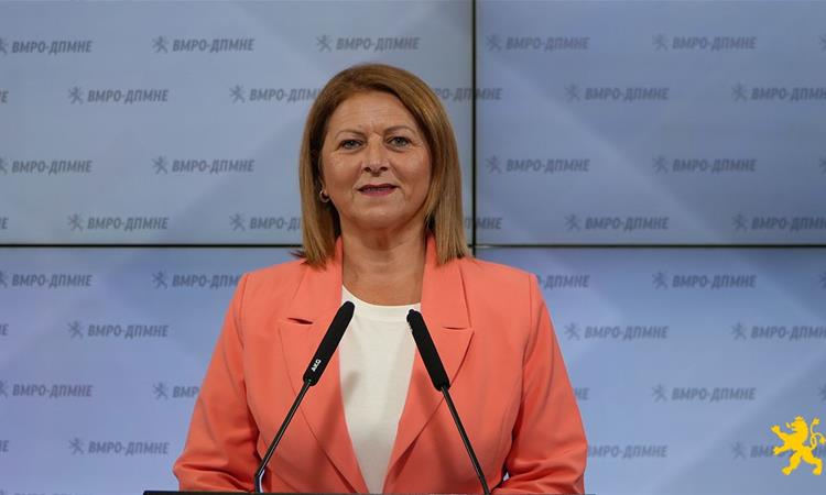 Петкоска: Македонските аеродроми најбрзорастечки во регионот, за седум месеци 2,4 милиони патници на аеродромите во Скопје и Охрид