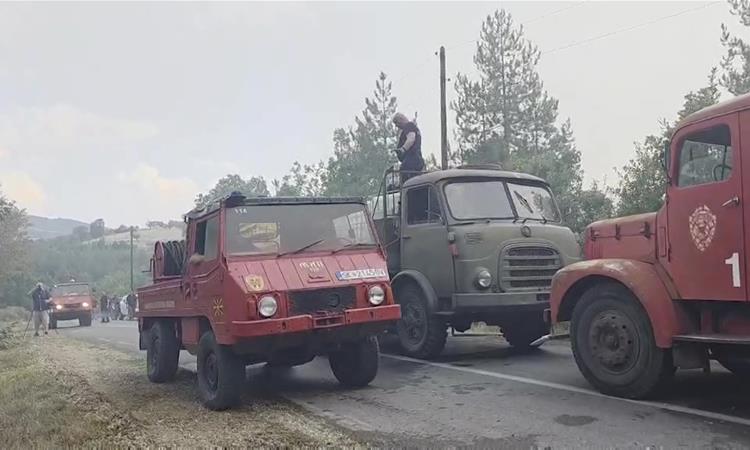 Пожарите кај Бигла и Пехчево ставени под контрола, во гасењето вклучени над 300 луѓе