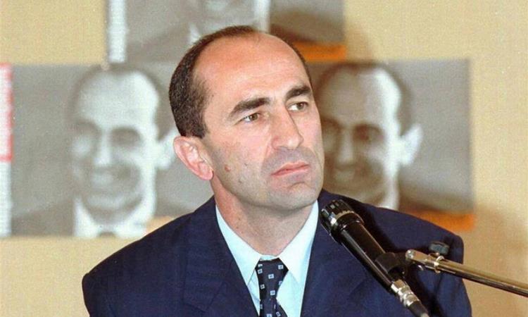 Уапсени се поранешниот претседател на Ерменија и неговиот син 