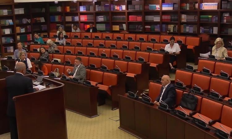 Годишниот извештај за работата на Обвинителството пред Собранието - опозицијата обвинува, власта бара ефикасност