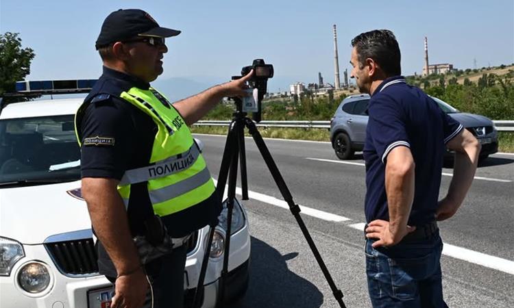 Србин два пати летово „летал“ низ Македонија двојно побргу од дозволеното- уапсен е 