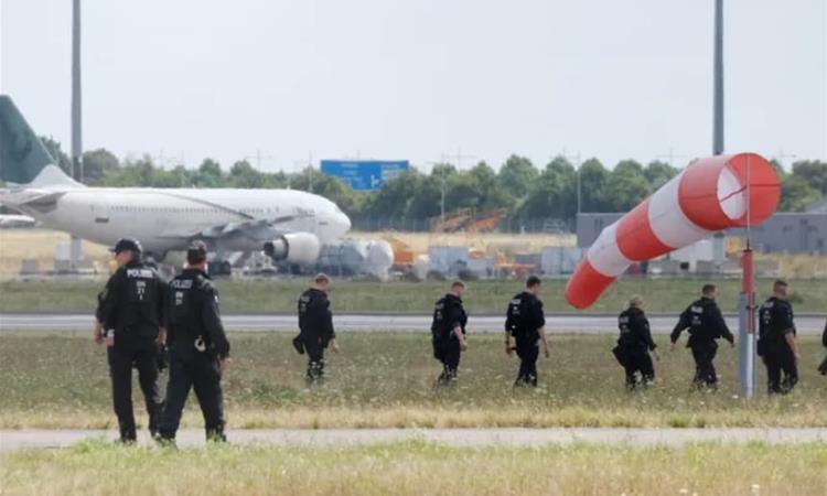 Германија воведува специјални единици за соборување дронови и „сајбер купола“- превентива за руски напади 