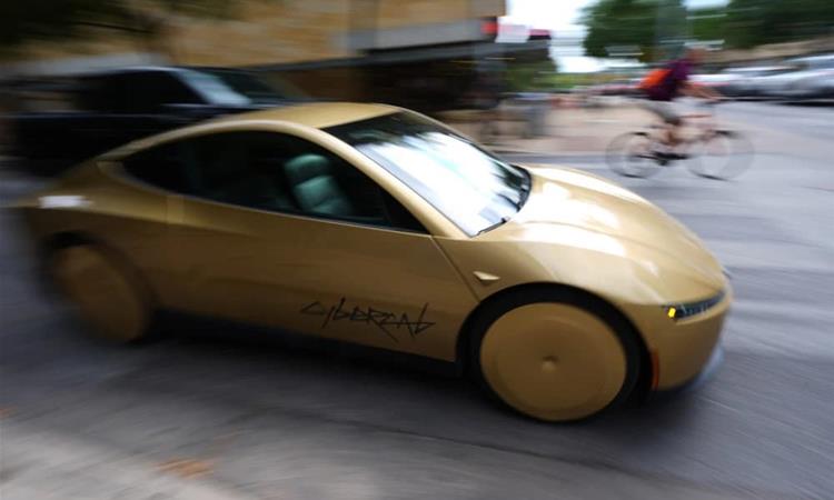 Официјално претставен „Tesla Cybercab“, возење само за избраните