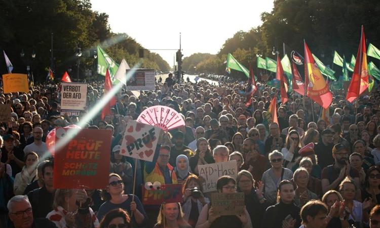 Илјадници во Берлин се собраа на протест против АфД 