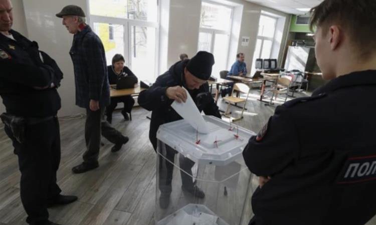 Втор ден од изборите во Русија: Гласаат и жителите на Донбас и Новорусија