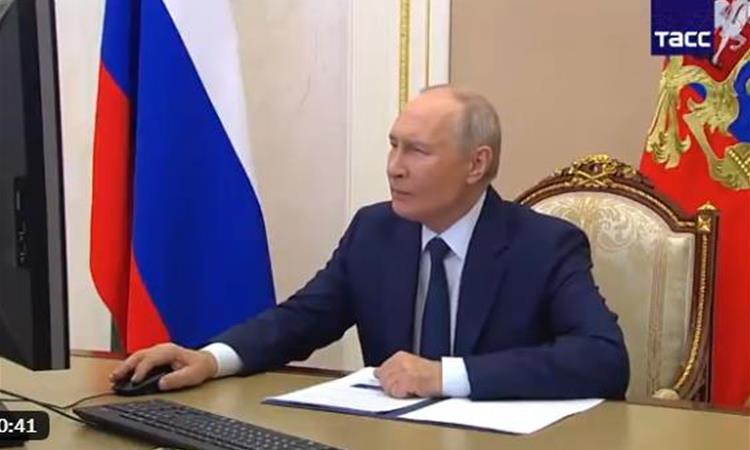 Путин ја одобри купопродажбата на руската подружница на „Western Union“