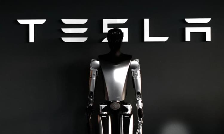 Завршни подготовки: „Tesla“ започнува со масовно производство на хуманоидниот робот