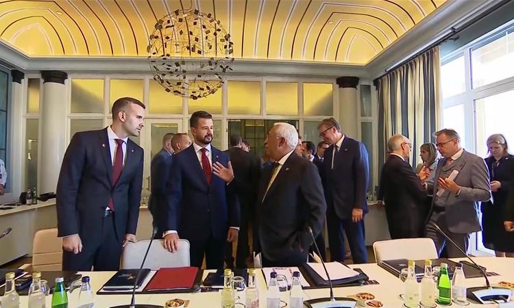 Членството на Црна Гора доведено во прашање - Хрватска ја спушта рампата за Подгорица? 