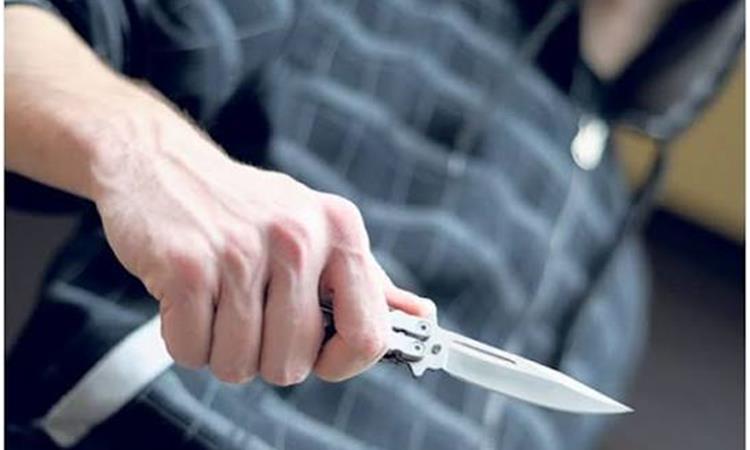 Ужас во Словачка: Ученик од осмо одделение избоде три лица, една наставничка им подлегнала на повредите