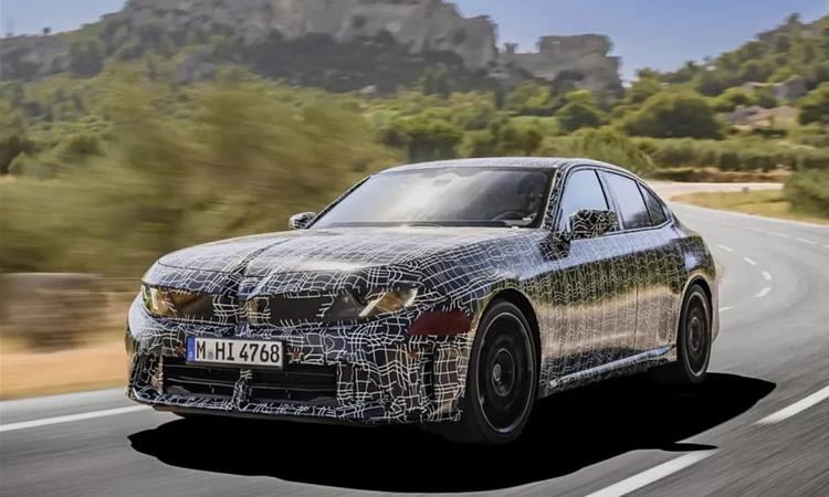 Пристигнува новата Серија 3! „BMW“ го објавува датумот на премиерата