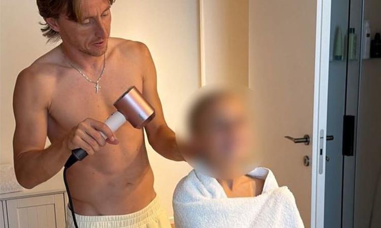 „Многу те сакам“: Лука Модриќ им ги разнежни срцата на фановите со нова објава