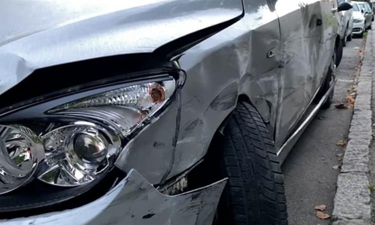 Ужас во Бугарија: Удрил во контејнер, па избегал- полицијата во багажникот го пронашла убиениот очув (ВИДЕО) 