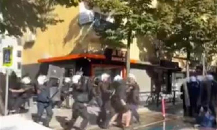 Не стивнуваат студентските протести во Тирана – демонстрантите се судрија со полицијата 