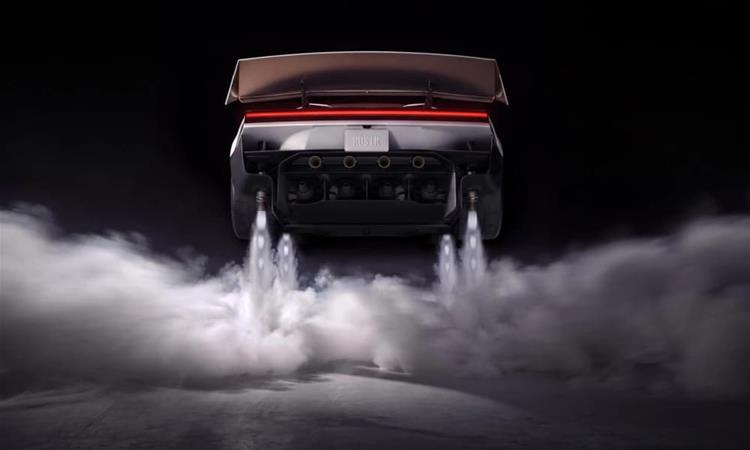 Новaтa „Tesla“ лебдеше пред публиката (ВИДЕО)