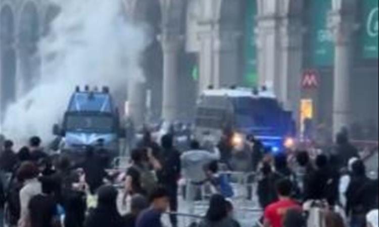 Катастрофално во Франција: Едно лице почина на протестите, повеќе од 800 приведени