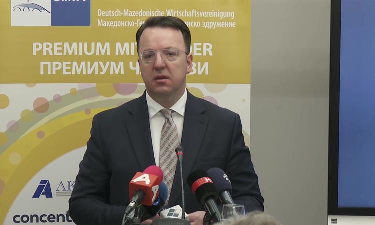 Николовски: Важно е да лобираме и билатерлно да го решиме проблемот со превозниците 
