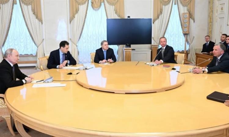 Европа е исклучена од трилатералните преговори за Украина 